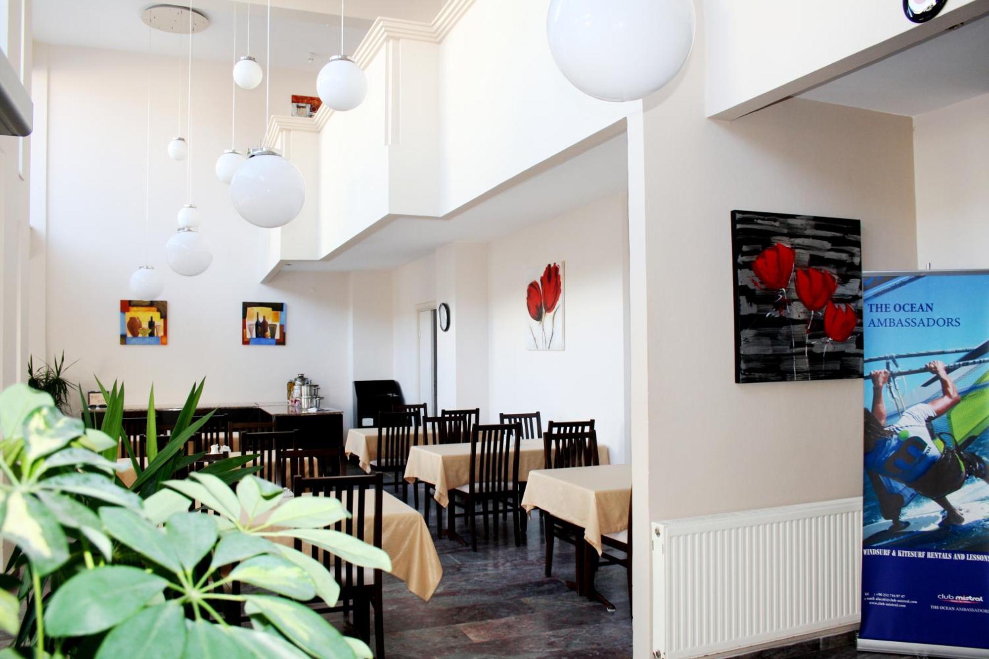 Ileri Hotel & Apartments Çeşme Extérieur photo