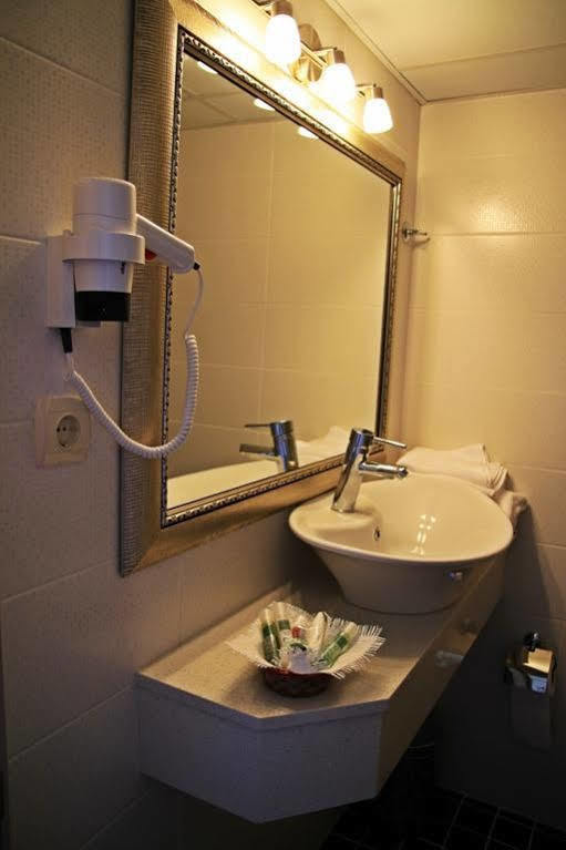 Ileri Hotel & Apartments Çeşme Extérieur photo